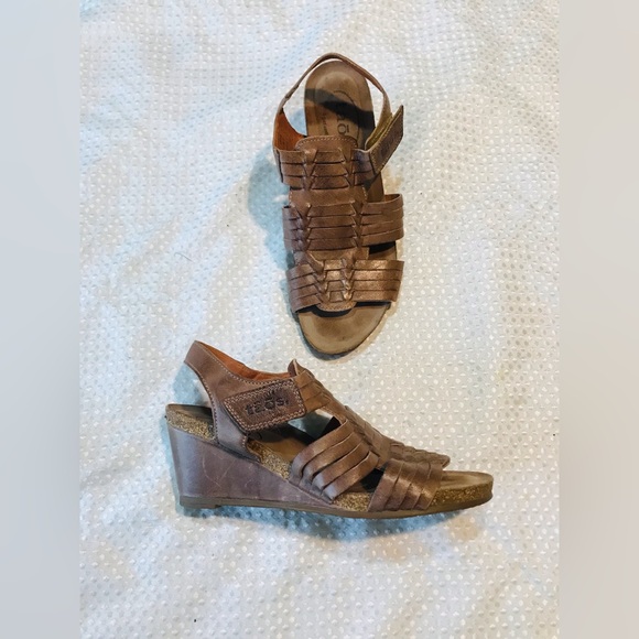 Taos Sandals Women Weave Slingback Strappy Beige Leather Wedge Heels - Picture 2 of 13